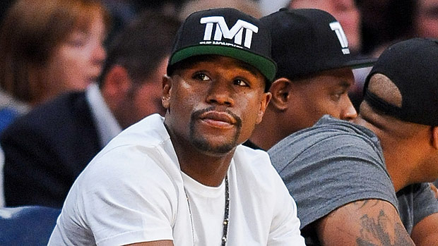 Mo Money Mo Beef! Floyd Mayweather Is Put On Blast For His Struggle Reading Skillls!